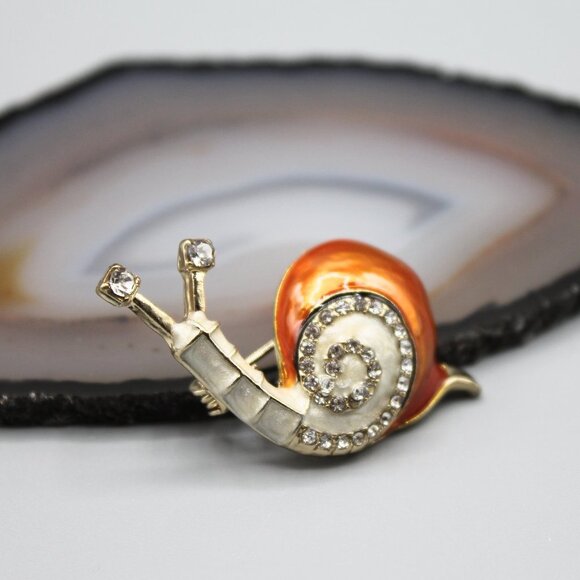 Jewelry - Snail pin brooch jewelry fashion gold tone crystals cute adorable animal new